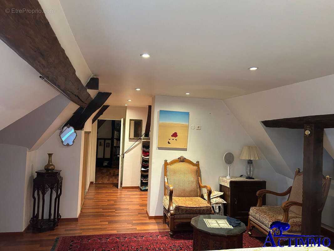 Appartement à JOIGNY