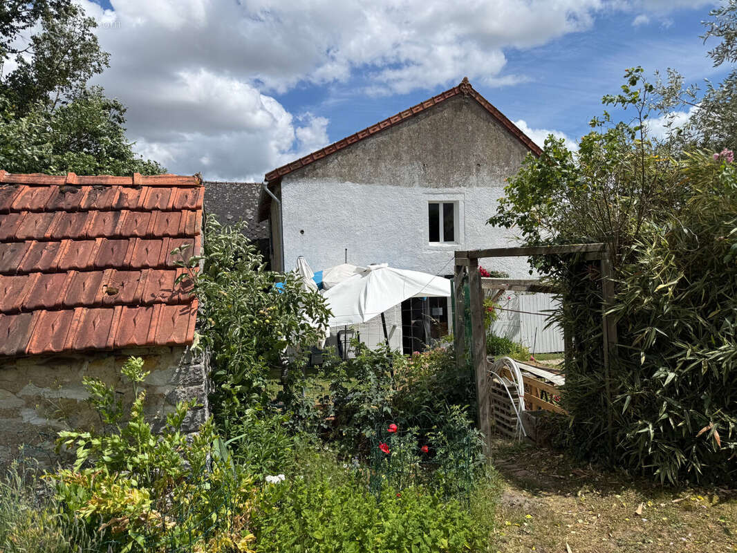 Maison 80 m² à Vicq-Exemplet  - photo 8