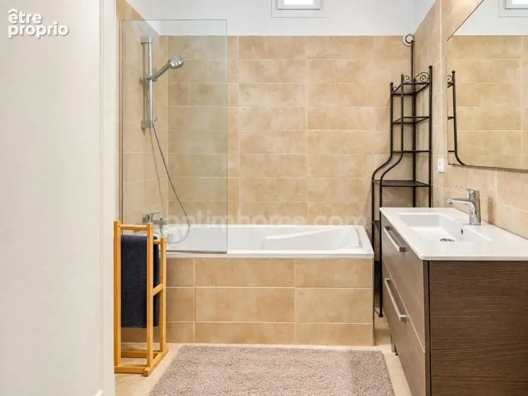 Villa familiale 283 m² au cœur d’une pinède – 7 chambres, studio indépendant et calme absolu• Montagne des Chèvres, Villeneuve-l - photo 5