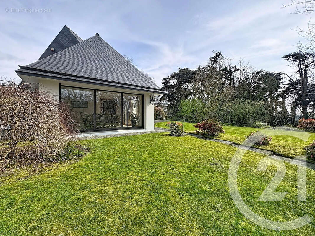 Maison 195 m² à Lannion  - photo 3