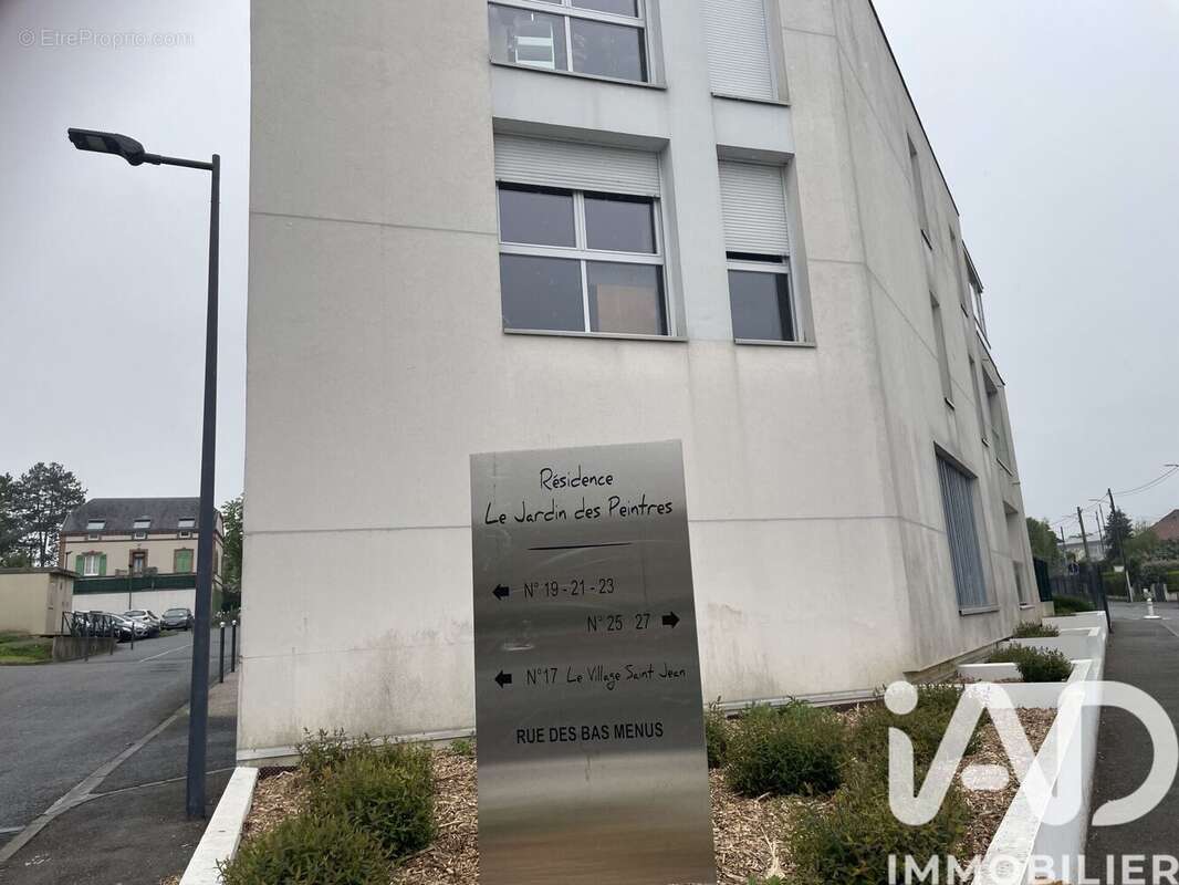 Photo 2 - Appartement à MAINVILLIERS