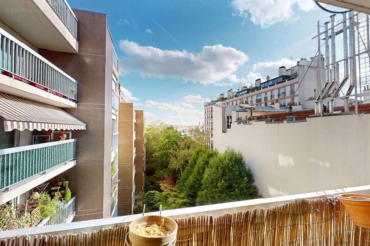 Appartement à PARIS-10E