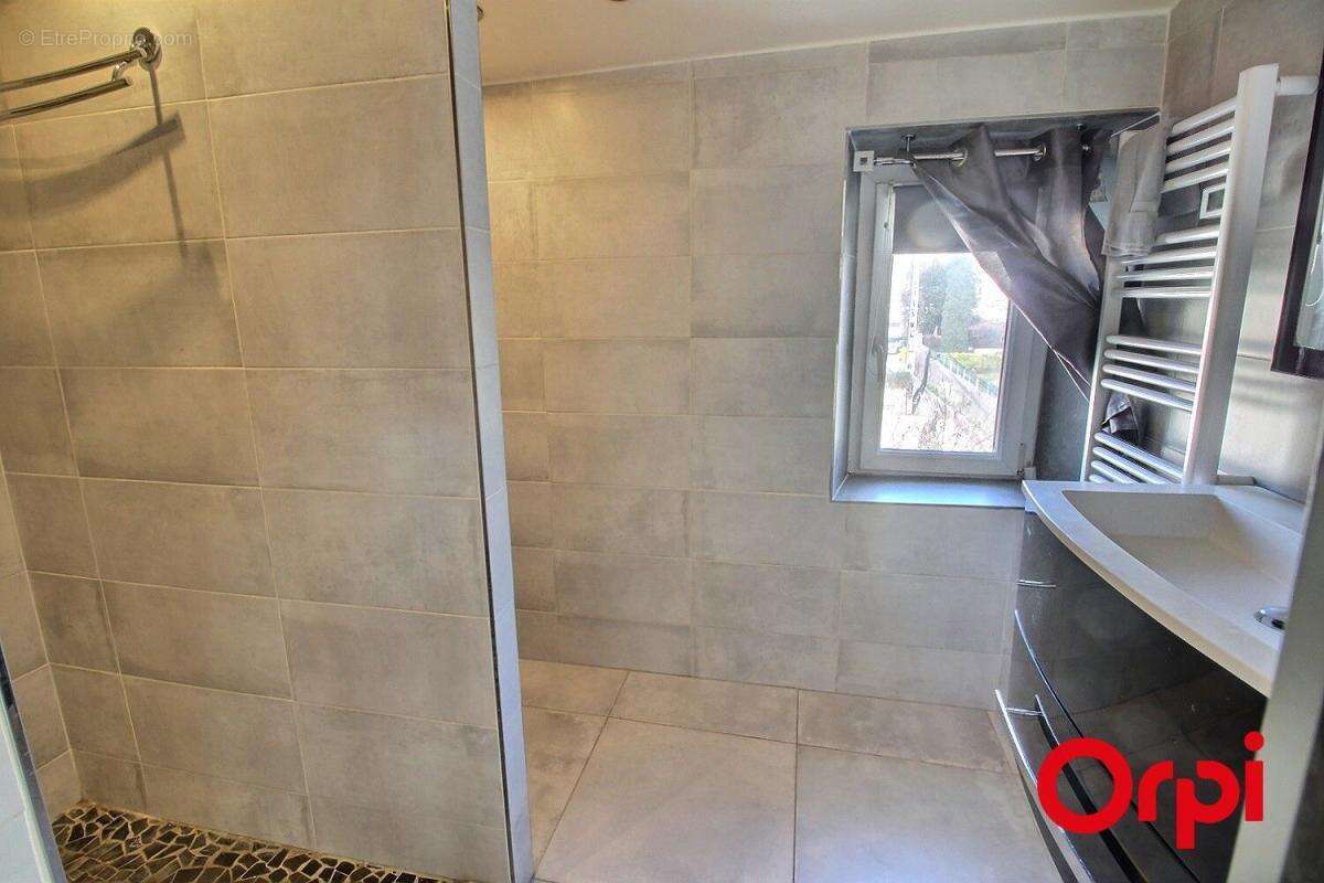 Appartement à MARSEILLE-12E