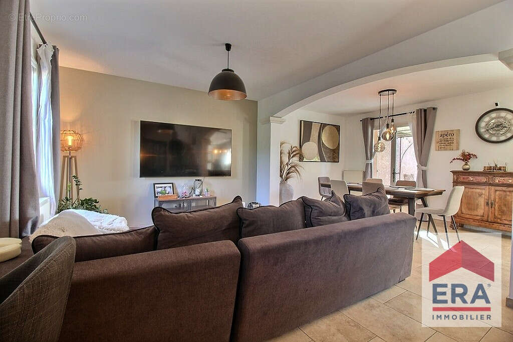 Maison à CHATEAURENARD