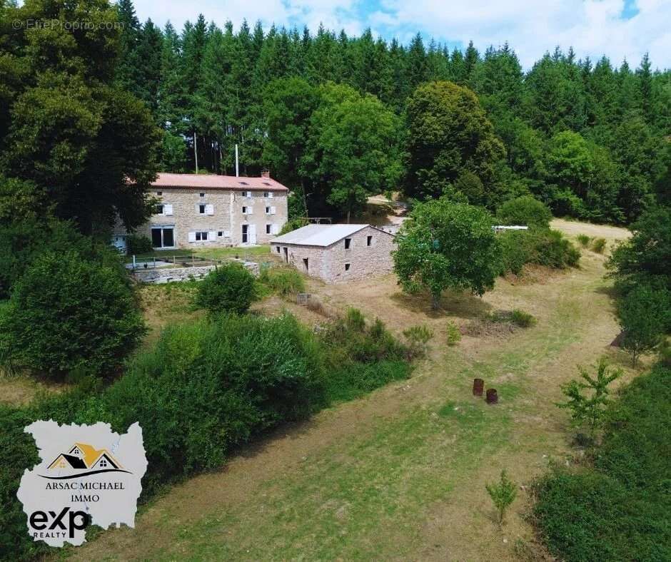 Maison à VERNET-LA-VARENNE