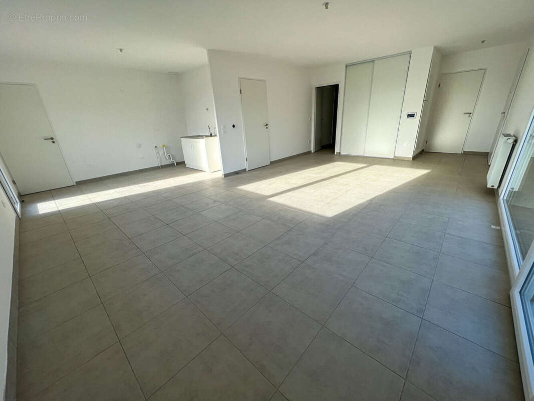 Maison à BRUGUIERES