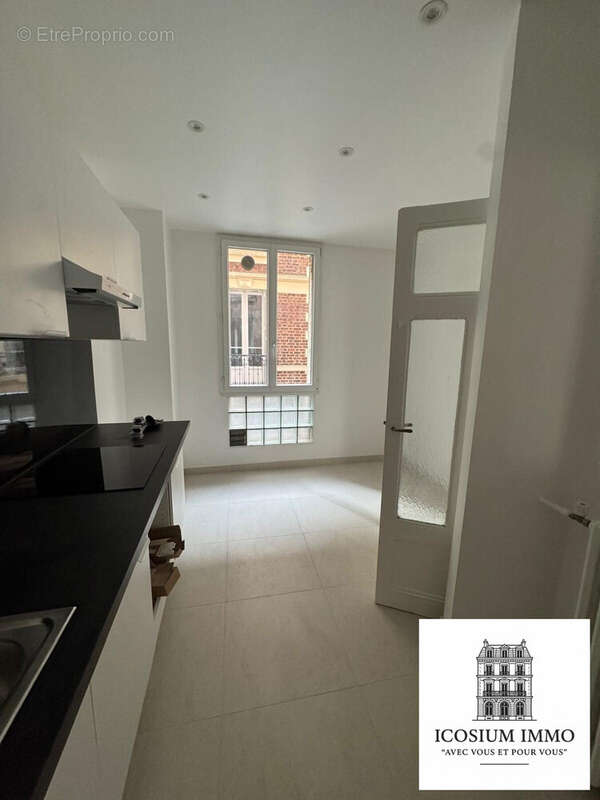 Appartement à PARIS-14E