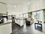 Maison à ROUSSY-LE-VILLAGE