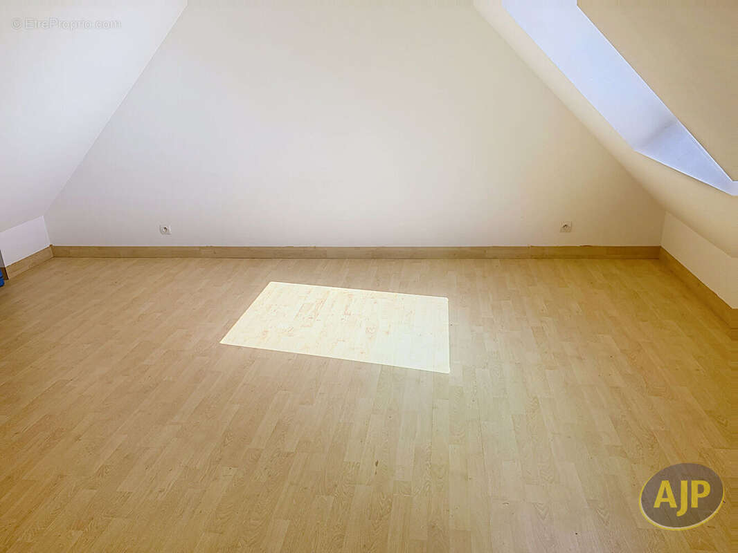 Maison à LE POULIGUEN