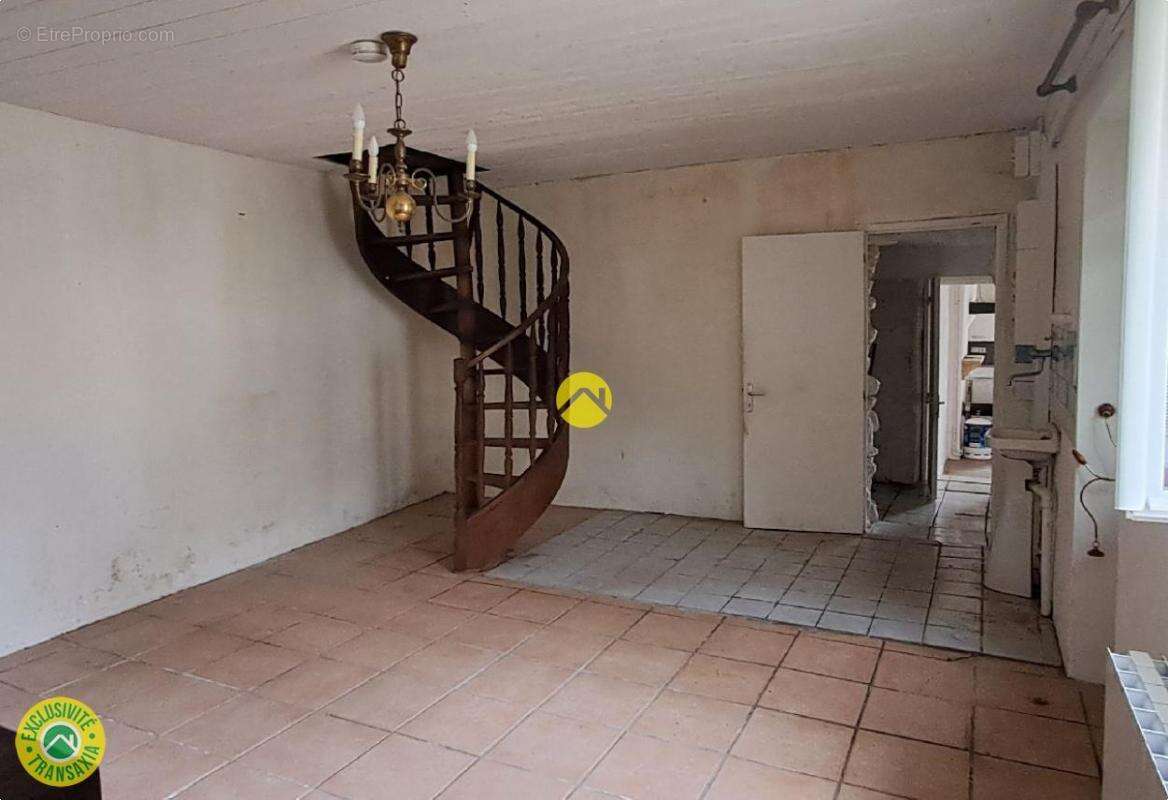 Maison à BUXIERES-LES-MINES