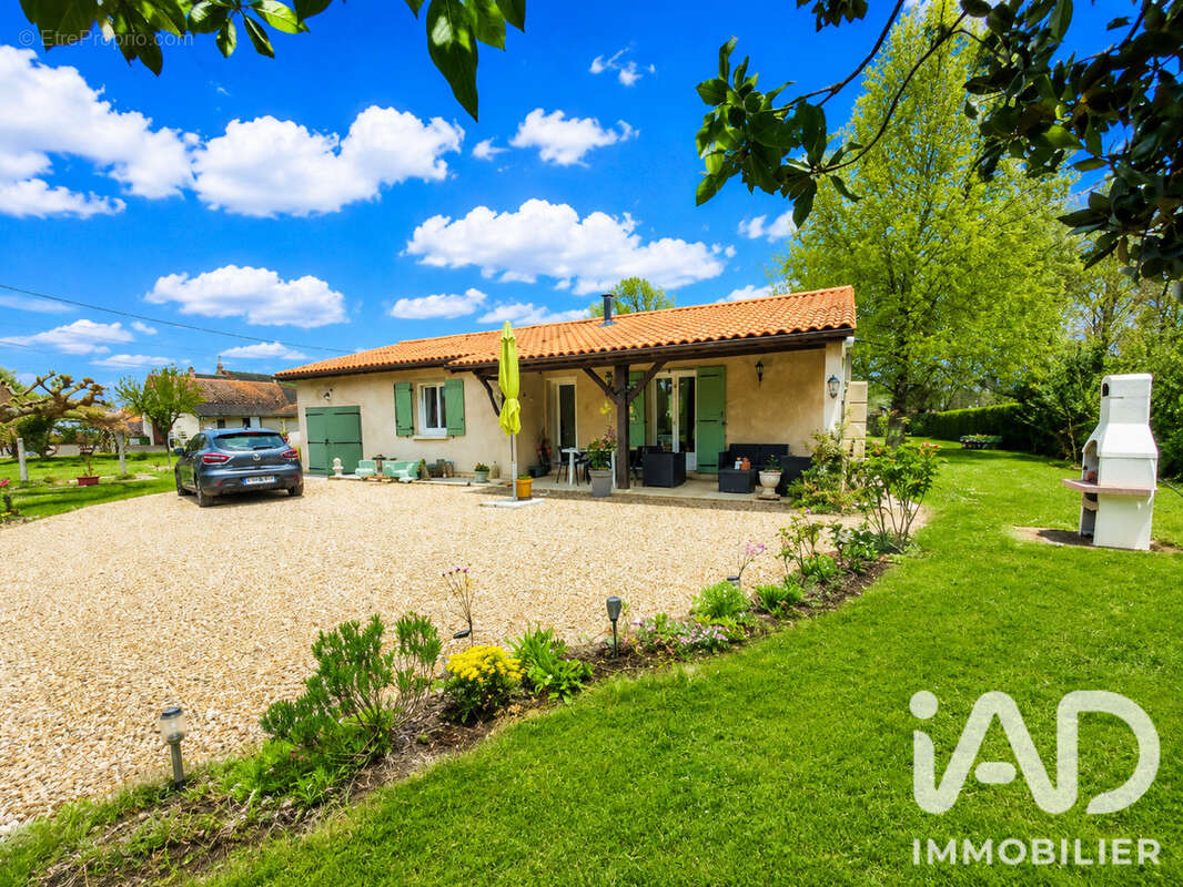 Photo 1 - Maison à MONTPON-MENESTEROL
