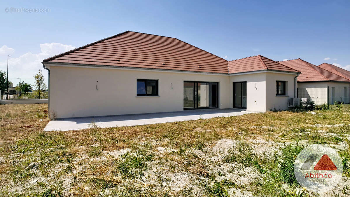 Maison à ROSIERES-PRES-TROYES