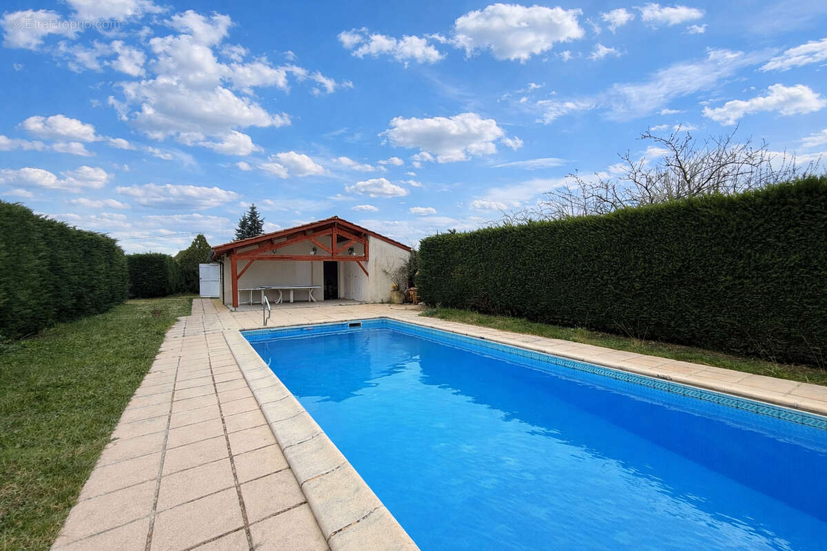 Maison à SAINT-SYLVESTRE-SUR-LOT