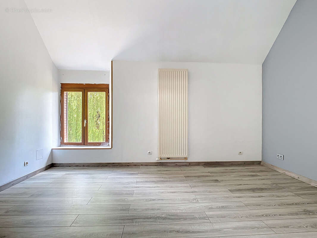 Maison à MONTMIRAIL