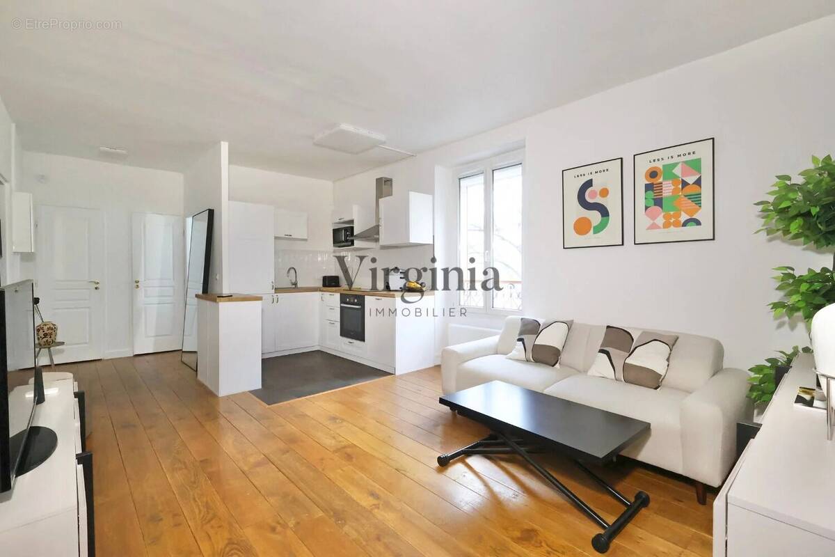 Appartement à CHARENTON-LE-PONT