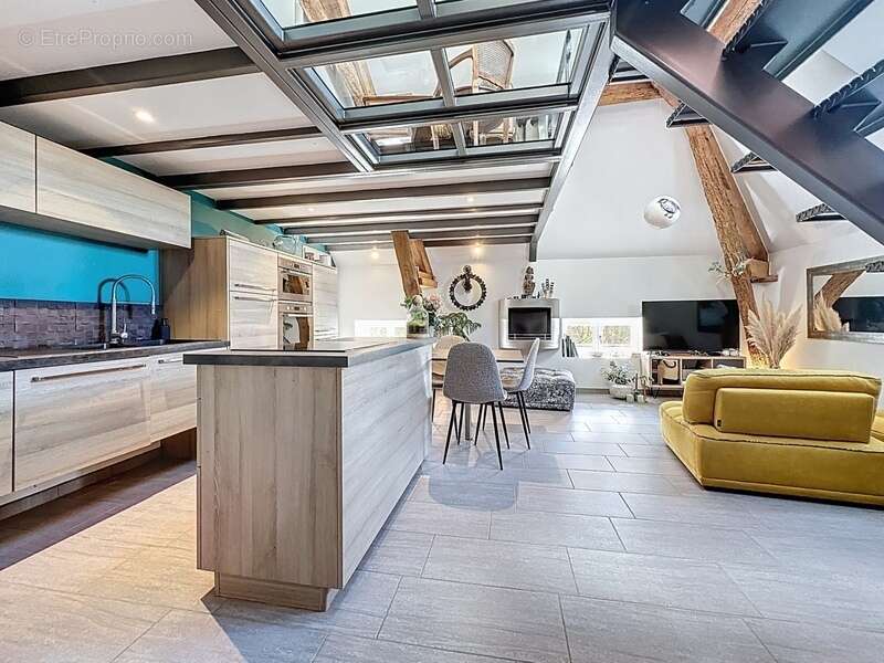 Appartement à TASSIN-LA-DEMI-LUNE