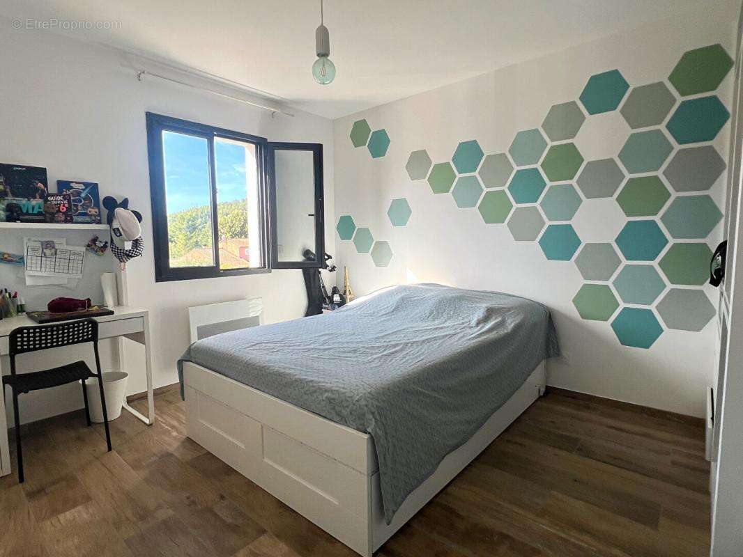 Maison à LE CASTELLET