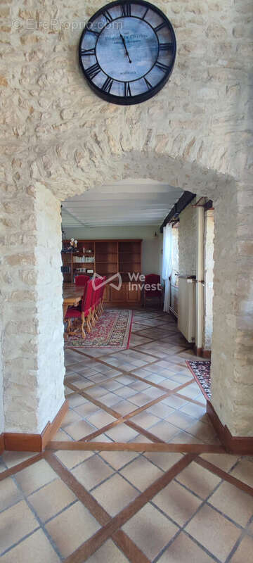 Maison 320 m² à Cordey  - photo 8