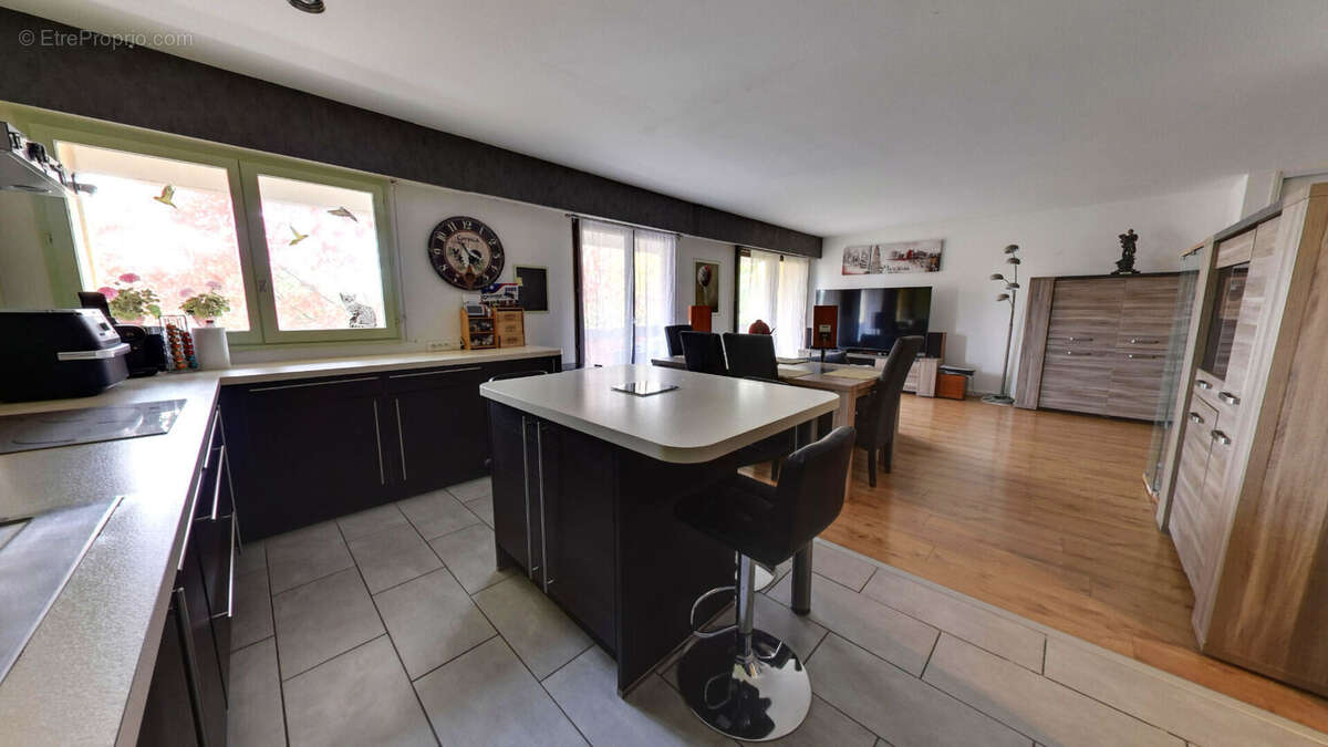 Appartement à ROISSY-EN-BRIE