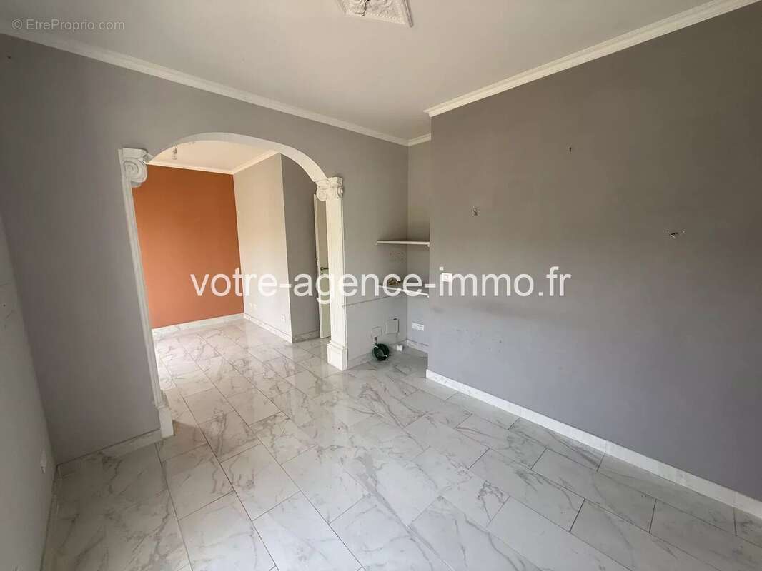 Maison à TOURRETTE-LEVENS