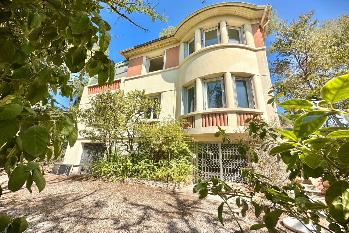 Maison à LA VALETTE-DU-VAR