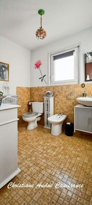 Charolles, pour investisseur, maison mitoyenne de ville, vendue avec loctaire en place - photo 16
