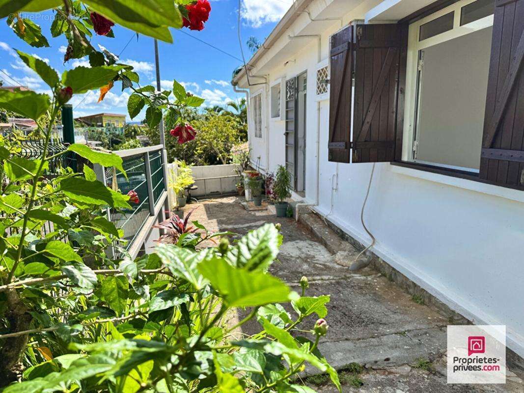 NOUVEAUTÉ - EXCLUSIVITÉ - Maison F8 Spacieuse et Lumineuse - 134 m2- Fort-de-France - photo 7