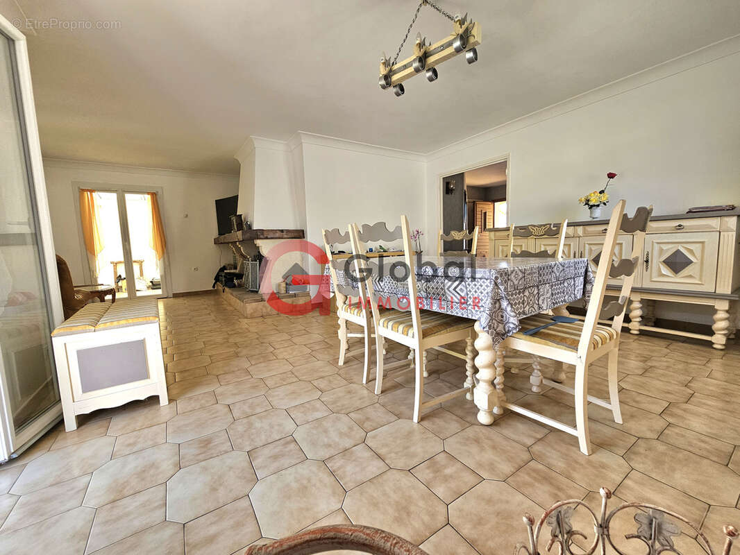 Villa familiale T6 155 m2/ 918 m2 - photo 8