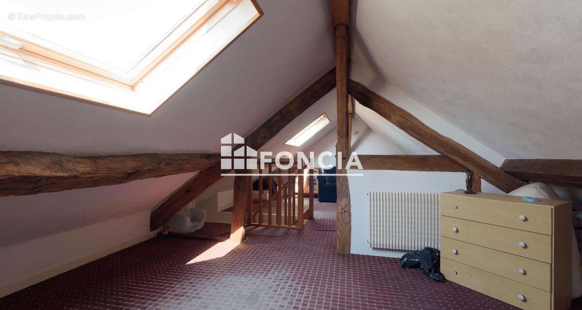 Maison à CHAMPCUEIL