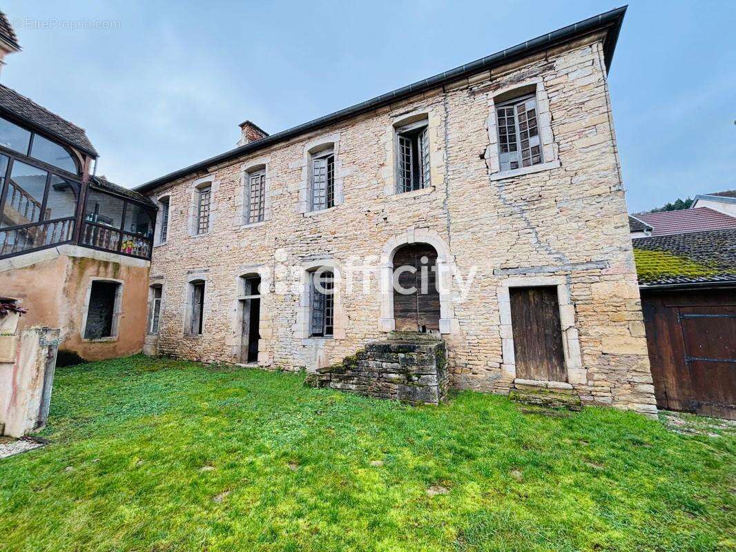 Maison à TERNANT