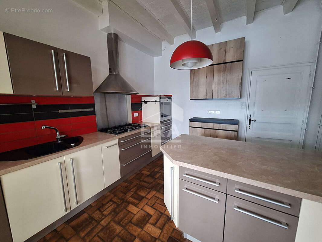 Maison à MONTPON-MENESTEROL