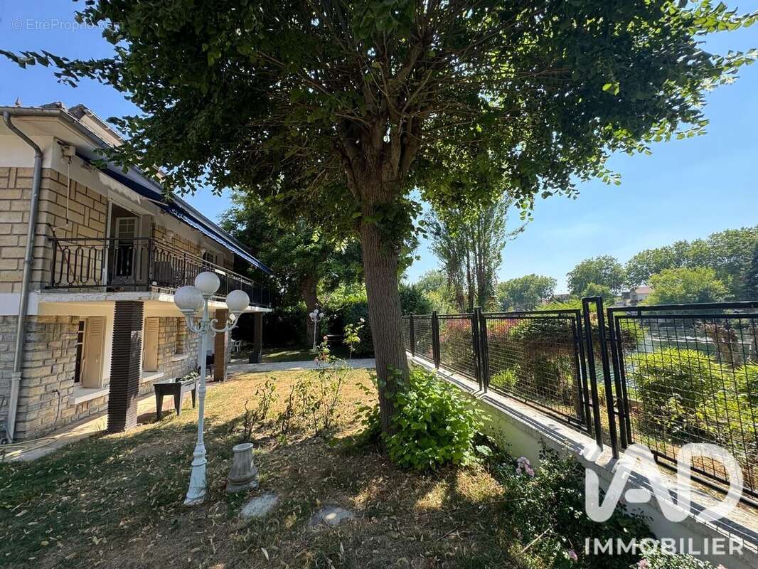 Maison 130 m² à Chennevieres-Sur-Marne  - photo 3