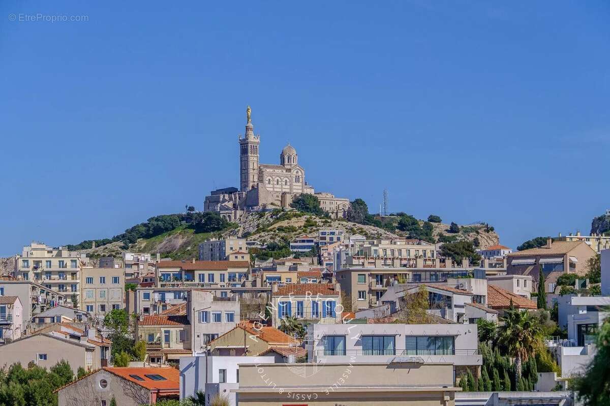 Appartement à MARSEILLE-7E