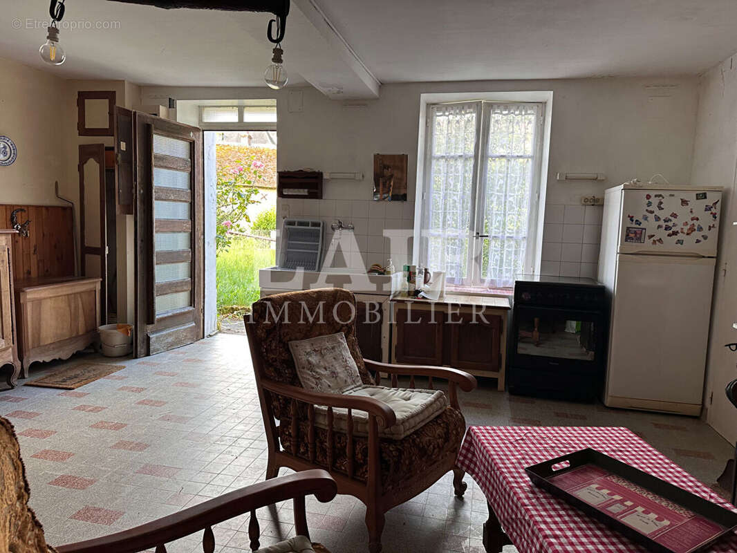 Maison St Germain De La Coudre, réf B15242 - photo 4