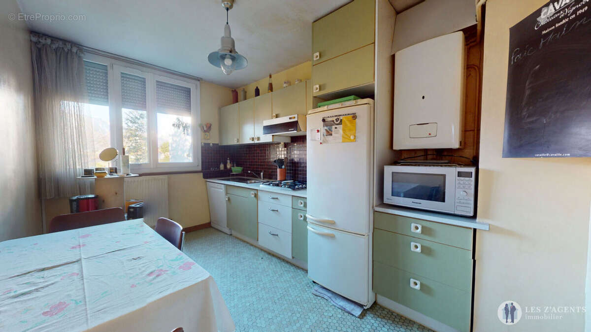 Appartement à SAINT-MARTIN-D&#039;HERES