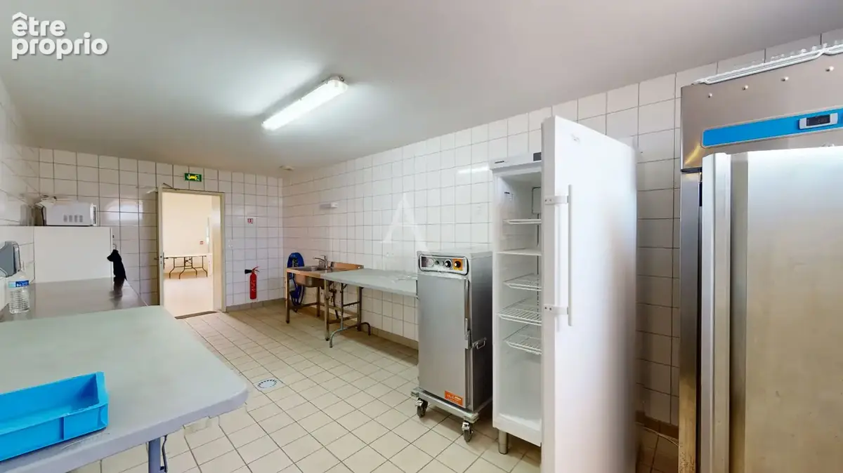 A VENDRE ! Domaine de réception avec activité  Murs et fonds de commerce  A 5 min de Lieusaint - photo 6