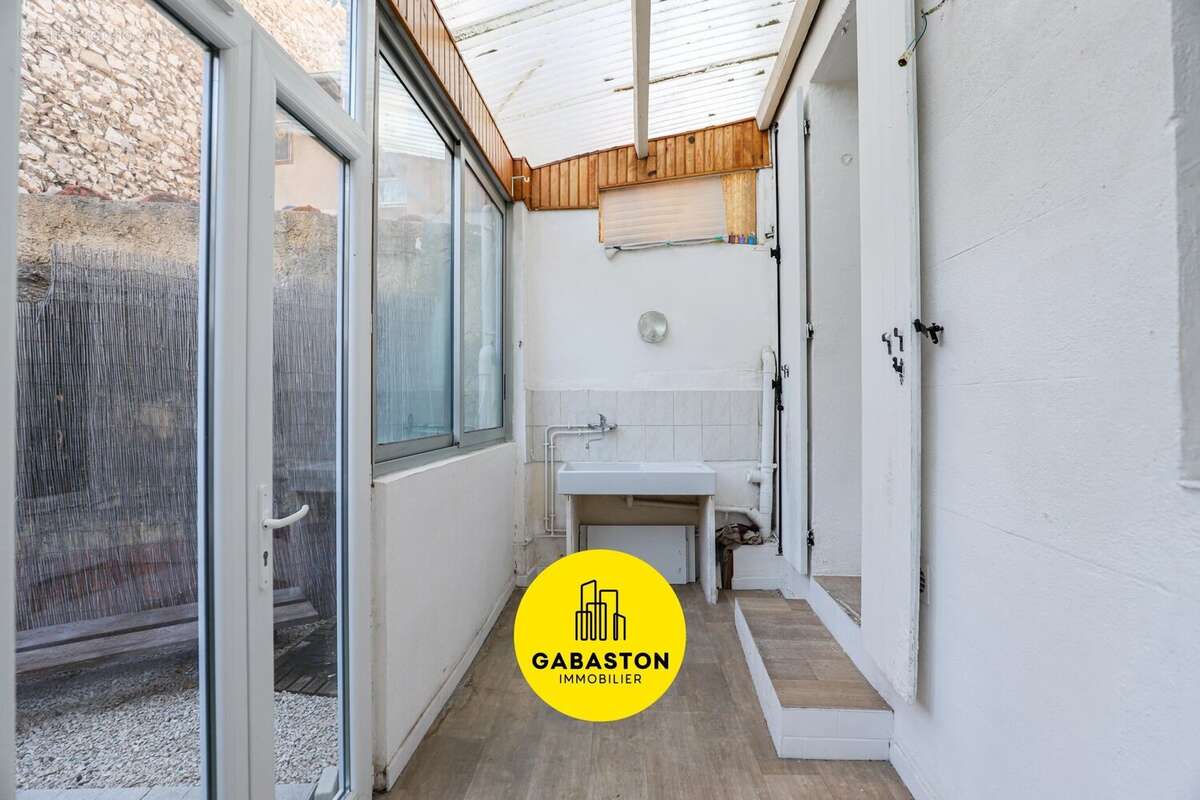 Appartement à MARSEILLE-7E