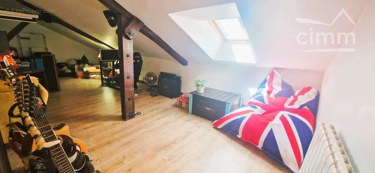 Superbe duplex rénové de 101,35 m² au cœur de La Tour-du-Pin - photo 8