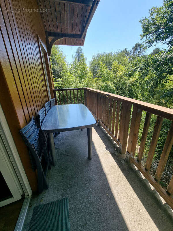 Appartement à PARENTIS-EN-BORN
