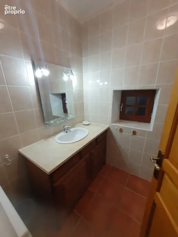 Agréable maison en pierres avec un gite et piscine - photo 30