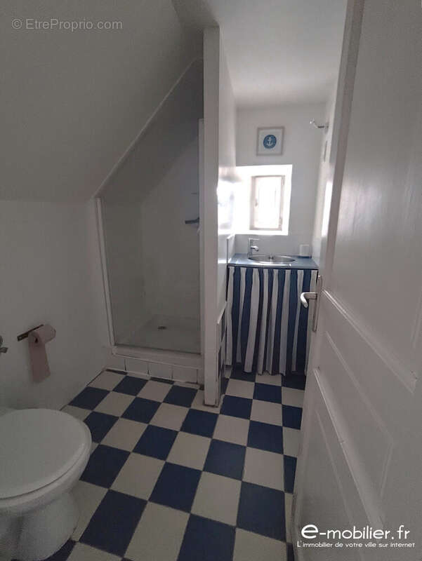SALLE D'EAU - Maison à GROIX
