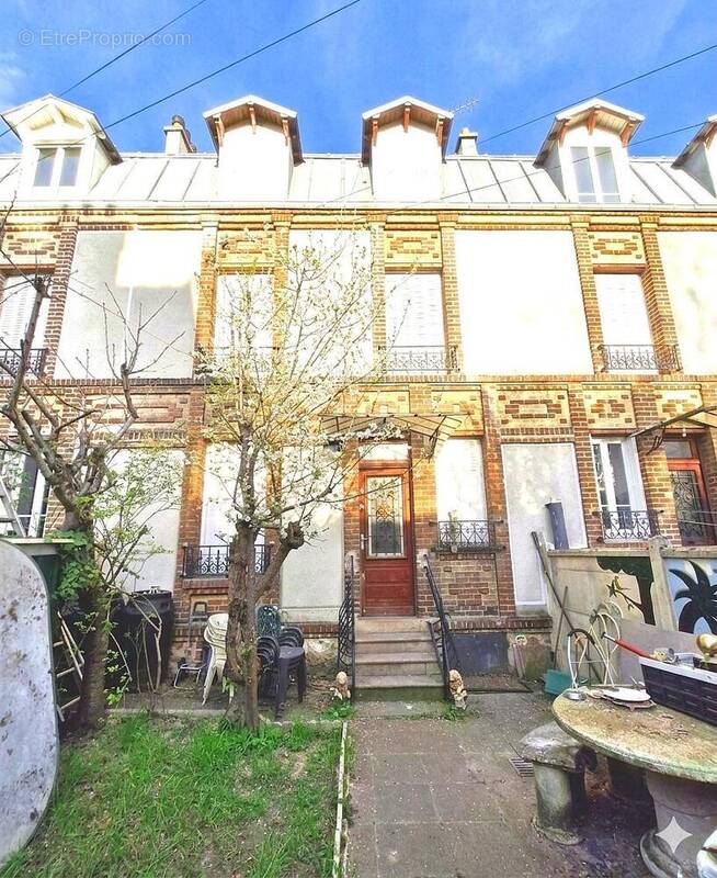 Maison à L'ILE-SAINT-DENIS