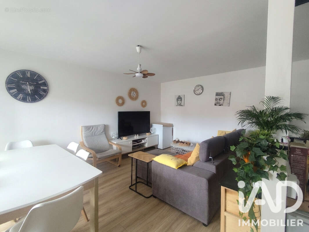 Photo 2 - Appartement à CHOISY-LE-ROI
