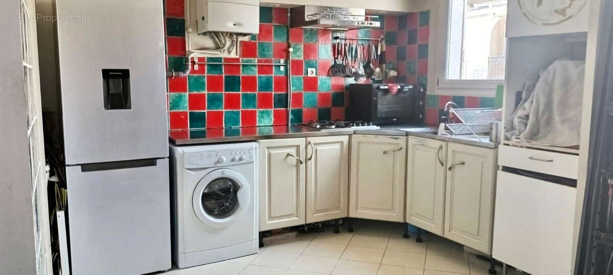 Appartement à MARSEILLE-6E