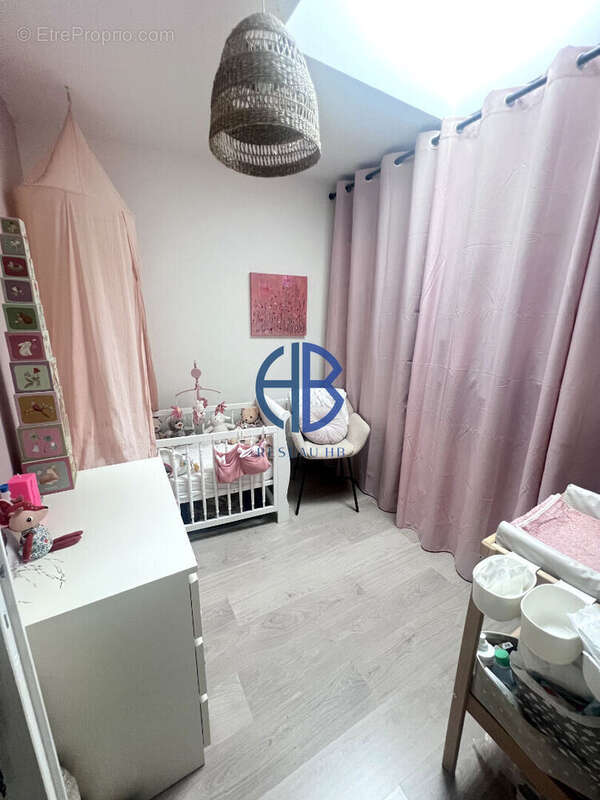 Appartement à COLOMBIER-SAUGNIEU