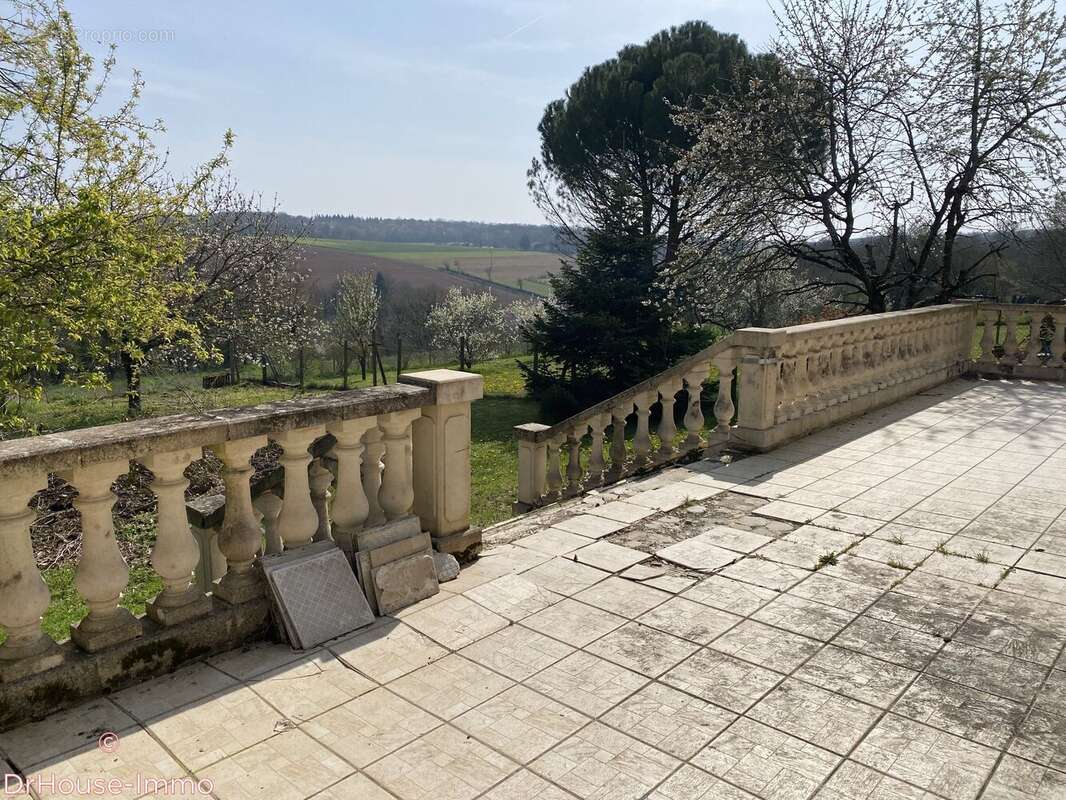 Maison 161 m² à Licheres-Sur-Yonne  - photo 12