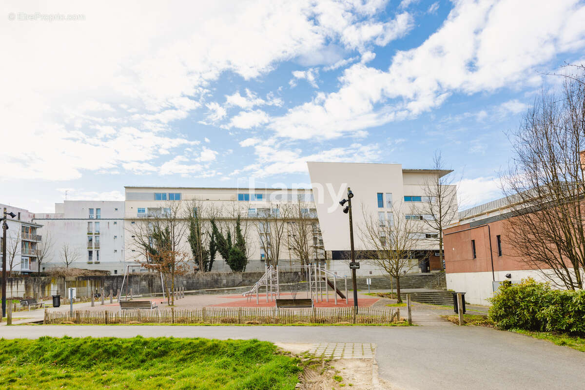 Appartement à SAINT-JACQUES-DE-LA-LANDE