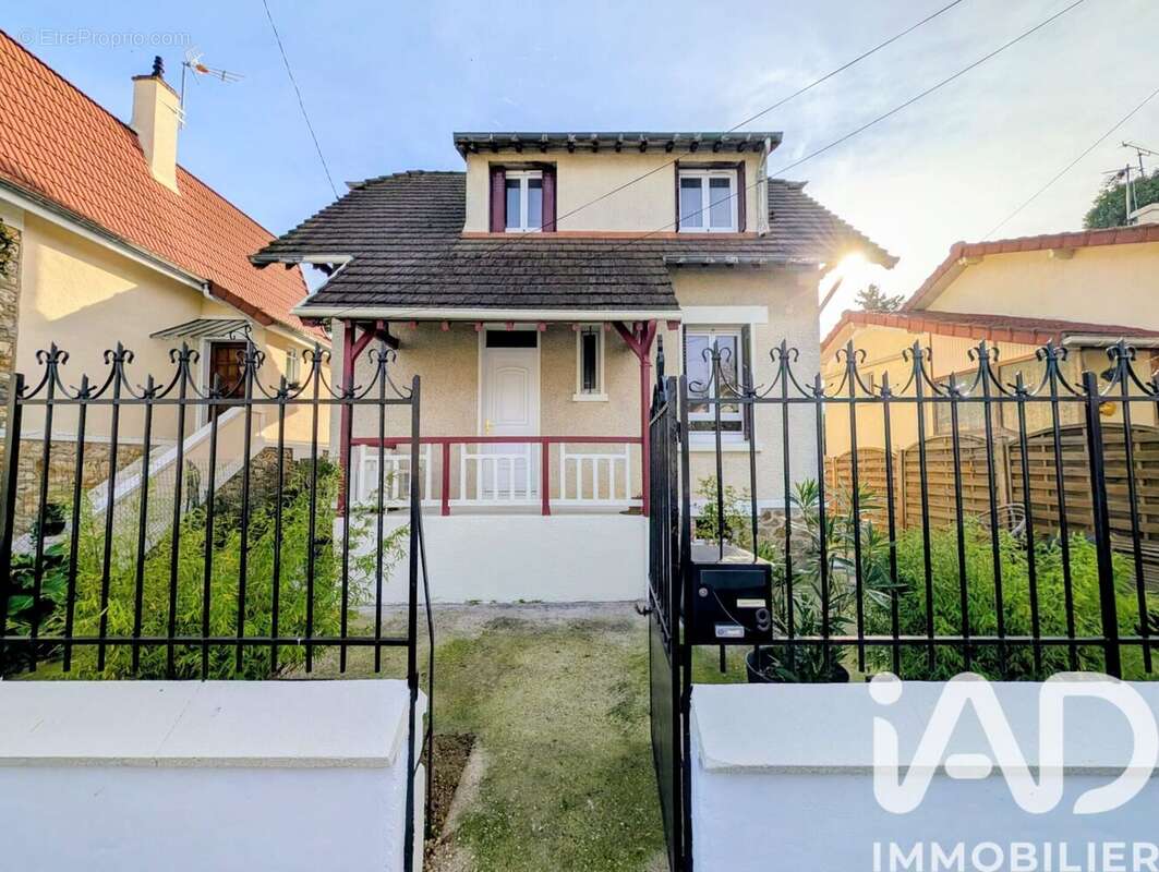 Photo 5 - Maison à EZANVILLE