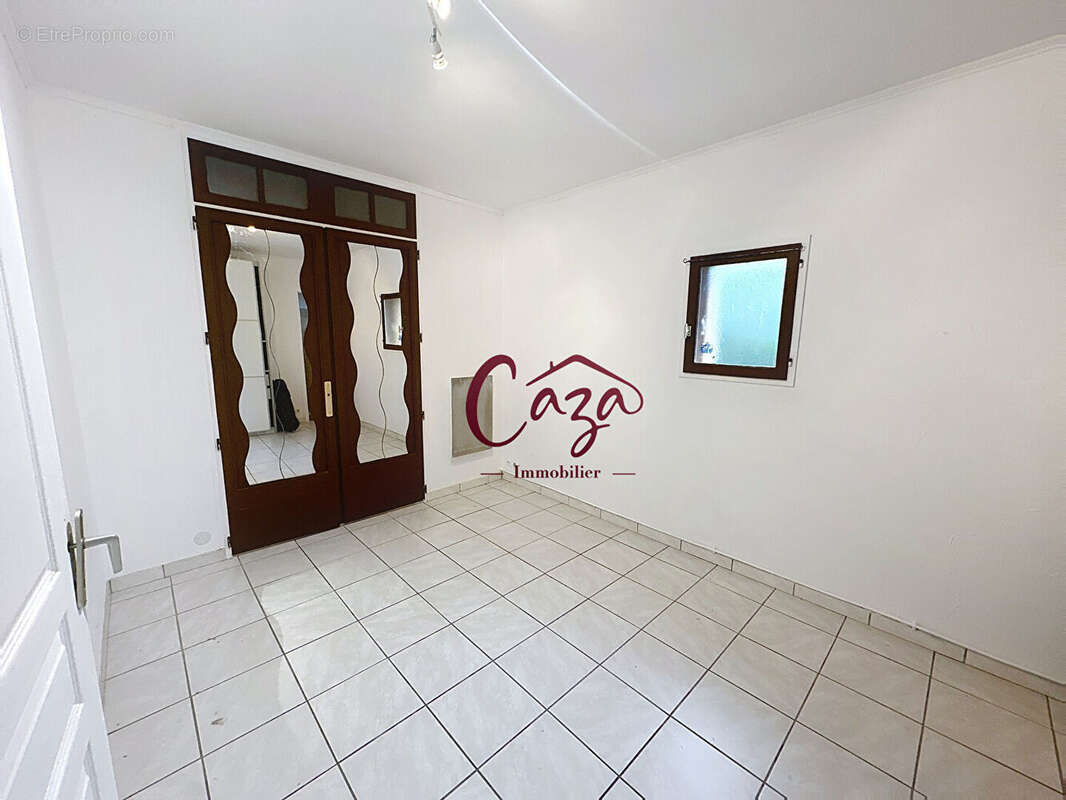 Maison à SAINT-CAPRAIS-DE-BORDEAUX