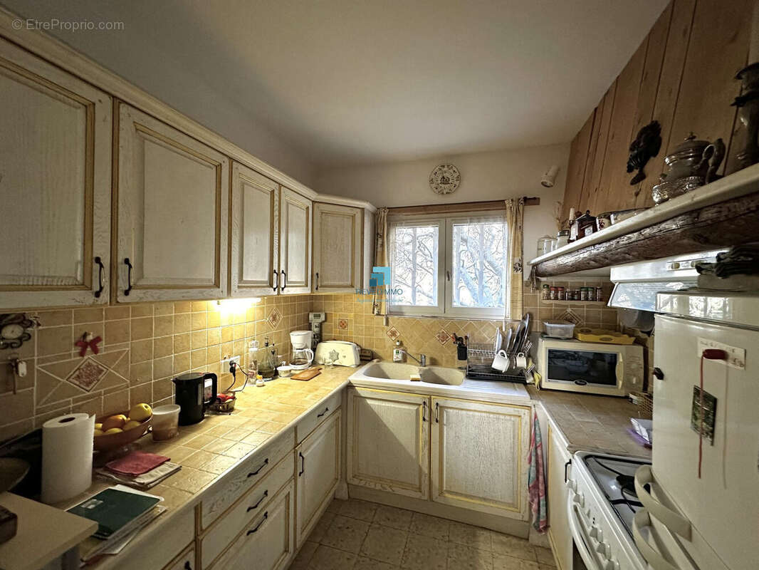 Maison à L'ISLE-SUR-LA-SORGUE